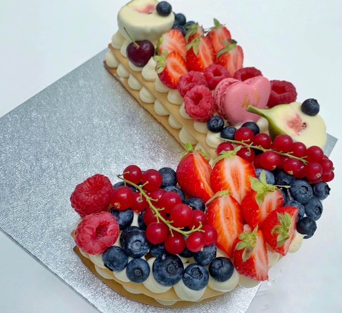 Cream Tart (large)- 2 layers - كيكة فواكة